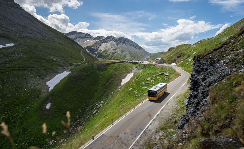 Goldener Schnitt 31_19-Pässefahrt Postauto